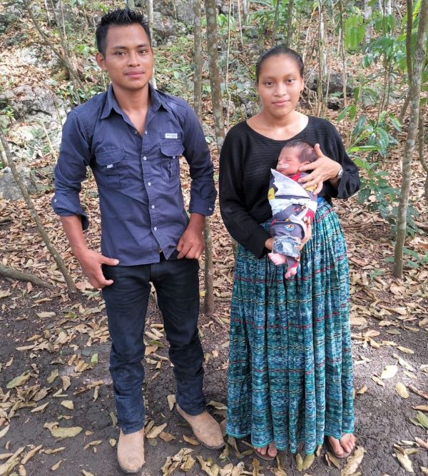 Guatemala family cleft baby