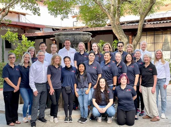 Team of volunteers who served on Love Without Boundaries' Guatemala Cleft Trip
